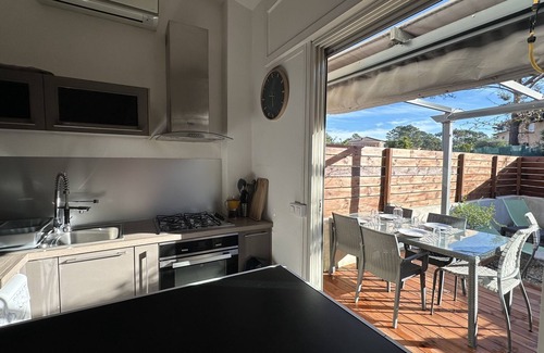 Pineto Apartamento | Appartement Maenat-Apartamento-Baño Privado-Vista al Jardín