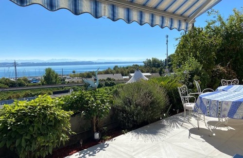 Hauterive Apartamento | Appartement Maison Bleue au lac Idéalement Placé et Proche de Tout