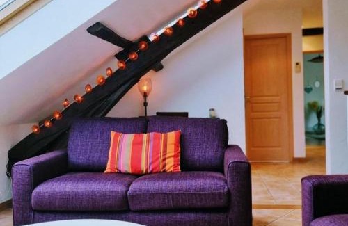 Rambouillet Apartamento | Appartement mansardé rénové à Rambouillet, 2 chambres, tout inclus, proche château et gare. - FR-1-527-47