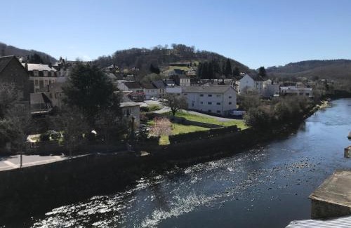 Bort-les-Orgues Apartamento | Appartement Marion en coeur de ville 2 à 4 personnes