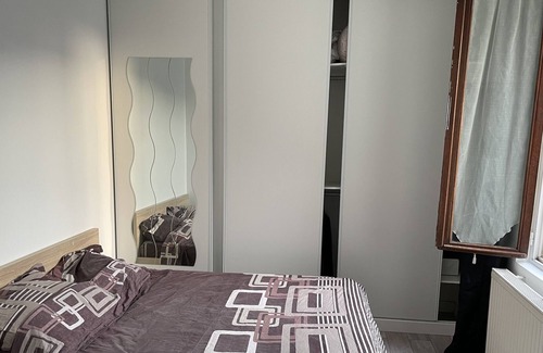 Cote Ouest Ormeaux Apartamento | Appartement Meublé à 5 Minutes de la Gare , à Quelques Stations Tram de la Plage