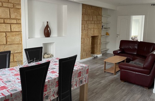 Cote Ouest Ormeaux Apartamento | Appartement Meublé à 5 Minutes de la Gare , à Quelques Stations Tram de la Plage