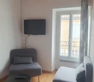 Nyons Apartamento | Appartement meublé centre ville NYONS