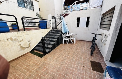 Harhoura Apartamento | Appartement Meublé Pour Famille de 4 à 6, à 5 min à Pied de la Plage de Harhoura