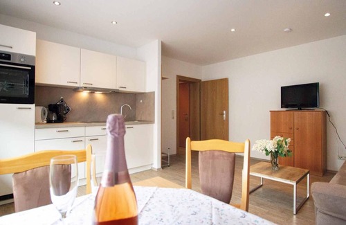 Safferstetten Apartamento | Appartement mit Balkon