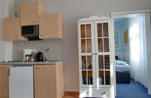 Bad Pyrmont Apartamento | Appartement mit Wohnküche Parterre - Ferienwohnungen Parkschlösschen