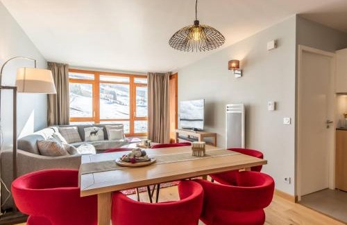 Arc-1800 Apartamento | Appartement moderne 4 pièces avec piscine, spa, parking et accès direct aux pistes - FR-1-352-65