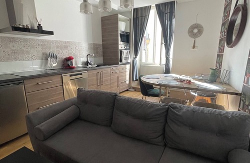 Semur-en-Auxois Apartamento | Appartement Moderne Hyper Centre Ville Médiévale
