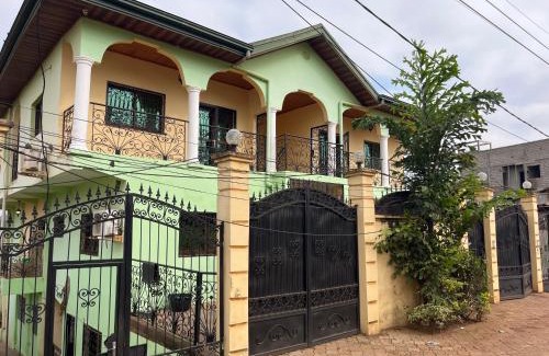 Yaounde Apartamento | Appartement moderne 120 m2, cameras de surveillance , quartier résidentiel, Nkomo Maetur, YAOUNDE