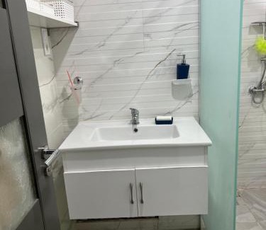 Ain El Turk Apartamento | Appartement moderne en face Eden plage
