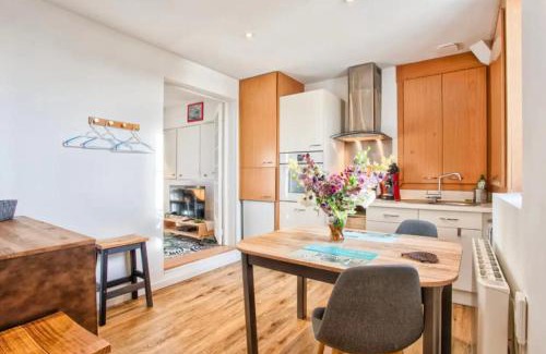 Luc-sur-Mer Apartamento | Appartement moderne, vue mer