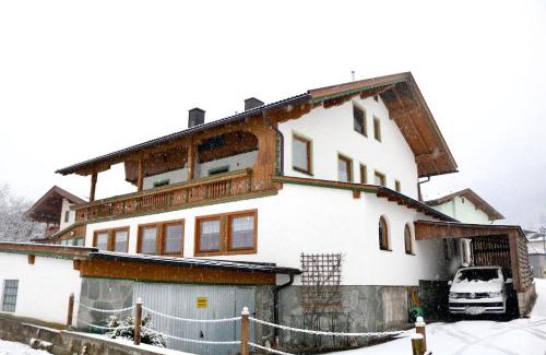 Ried im Zillertal Apartamento | Appartement Natalie