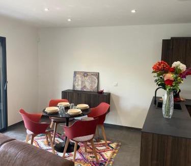 Tighine Apartamento | Appartement neuf à 3 min de la plage de Pinarellu