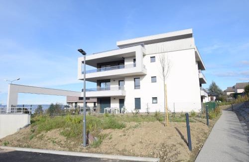 Evian-les-Bains Apartamento | Appartement neuf moderne avec balcon et garage à Évian - FR-1-498-103