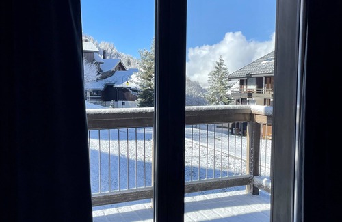 Montalbert Apartamento | Appartement Neuf Dans le Centre du Village, Tout est Possible à Pied