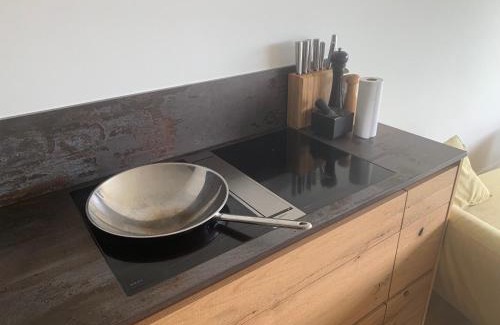Oostduinkerke-Bad Apartamento | Appartement OP het strand, enfin, zo goed als.