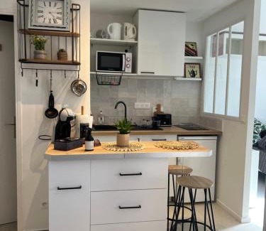 Les Sablettes Apartamento | Appartement pied dans l’eau