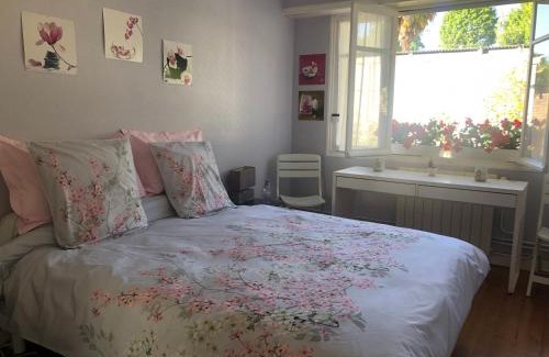 Nay Apartamento | APPARTEMENT PLAIN-PIED Terrasse Jardin Parking