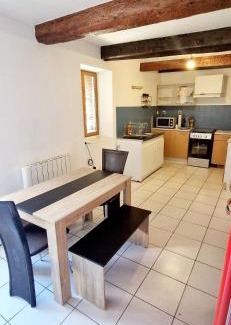 Lodeve Apartamento | Appartement plein centre-ville