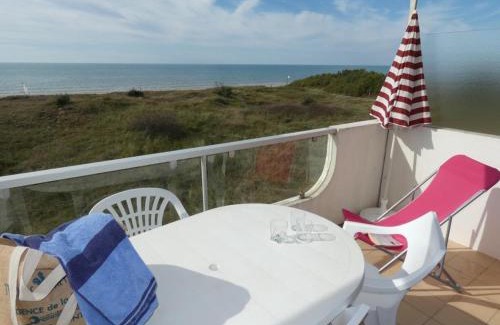 Notre-Dame-de-Monts Apartamento | Appartement pour 6 personnes à 10m des plages, animaux acceptés, parking - FR-1-540-244