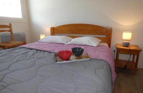 Notre-Dame-de-Monts Apartamento | Appartement pour 6 personnes à 10m des plages, animaux acceptés, parking - FR-1-540-244