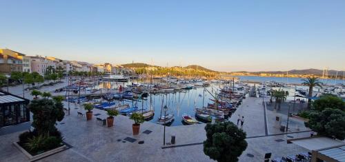 Sanary-sur-Mer Apartamento | Appartement Port avec vue Mer juste devant les Bateaux