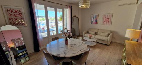 Sanary-sur-Mer Apartamento | Appartement Port avec vue Mer juste devant les Bateaux