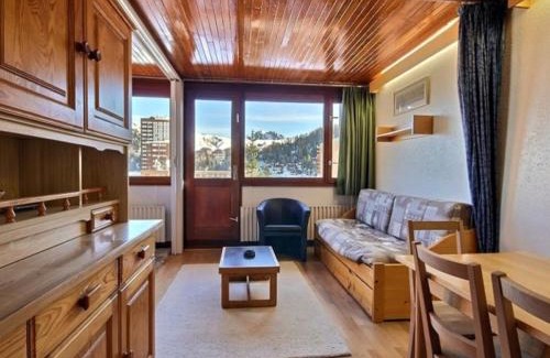 Plagne Centre Apartamento | Appartement pour 7/8 pers. au pied des pistes à Plagne Centre, proche commerces, avec balcon et casier à skis. - FR-1-455-45