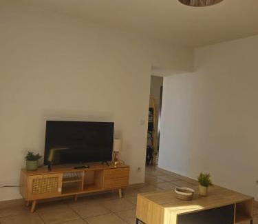 Pomerols Apartamento | Appartement proche de la mer
