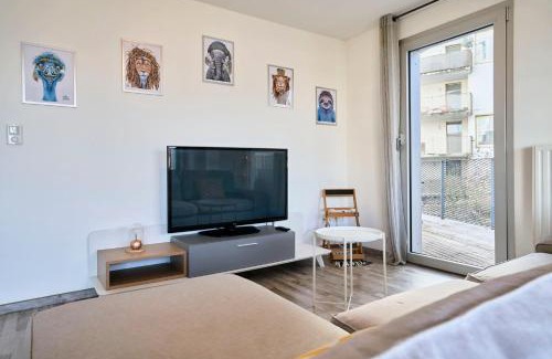 Lille-Moulins Apartamento | Appartement proche métro & 2 balcons + parking