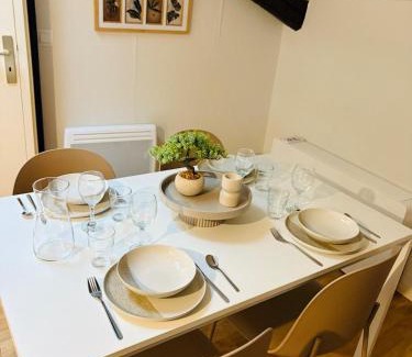 Castres Apartamento | Appartement Proche Place Soult l 2 CH l Climatisé