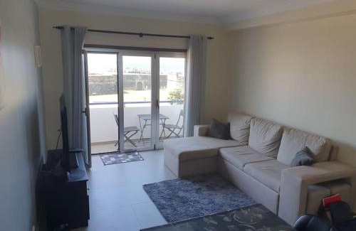 Vila Praia de Ancora Apartamento | Appartement de 90 m2 en 1ere ligne face a l'ocean