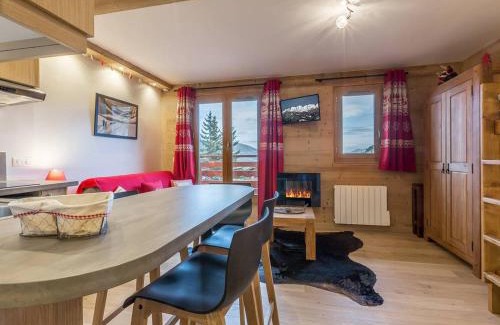 Meribel-Mottaret Apartamento | Appartement rénové à Méribel, proche pistes, balcon, 4 couchages - FR-1-355-108