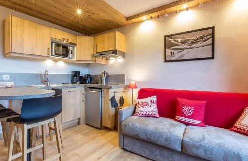 Meribel-Mottaret Apartamento | Appartement rénové à Méribel, proche pistes, balcon, 4 couchages - FR-1-355-108