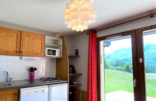 La Joue du Loup Apartamento | Appartement rénové 6 pers, terrasse, parking, local ski - FR-1-504-150