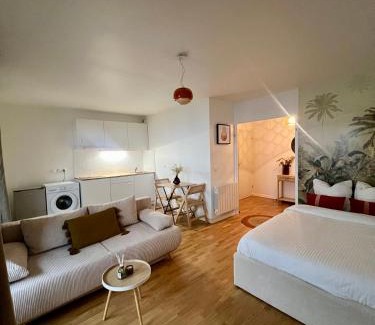 Colombes Apartamento | Appartement Rénové au Cœur du Quartier Commerçant