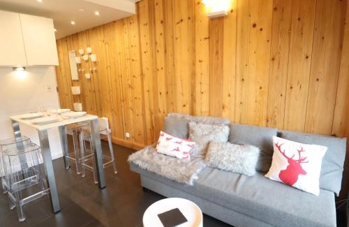 Les Gets Apartamento | Appartement rénové aux Gets, proche centre et télécabines, 1 chambre + mezzanine, parking inclus - FR-1-623-54