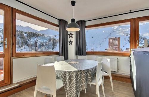 Plagne Centre Apartamento | Appartement rénové avec grand balcon et casiers à skis, proche commerces et pistes - FR-1-455-75