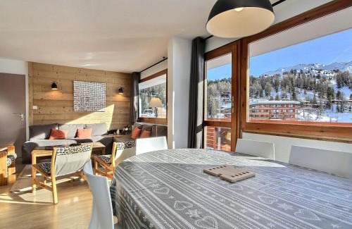 Plagne Centre Apartamento | Appartement rénové avec grand balcon et casiers à skis, proche commerces et pistes - FR-1-455-75