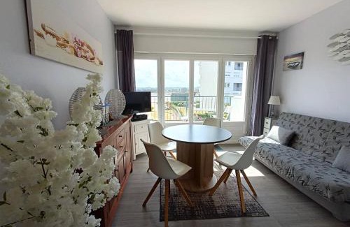 Tregastel Apartamento | Appartement rénové avec terrasse à 200m des plages à Trégastel - FR-1-368-122