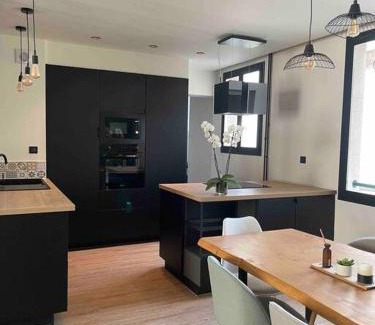 Quartier Vieux Marche-Cathedrale Apartamento | Appartement rénové Hyper Centre