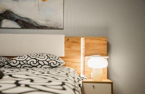 Hotel de Ville - Quinconces Apartamento | Appartement rénové place du Palais avec parking