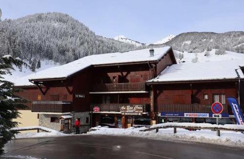 Areches Apartamento | Appartement rénové au cœur d'Arêches-Beaufort, proche pistes, balcon plein sud, piscine, pour 4 pers. - FR-1-342-167
