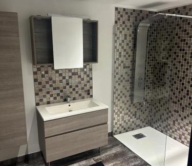 Coudekerque-Branche Apartamento | Appartement rez de chaussée 4 personnes 2 chambres avec parking
