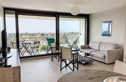 Jullouville Apartamento | Appartement rénové avec tennis privé, parking et vue mer - FR-1-361-162