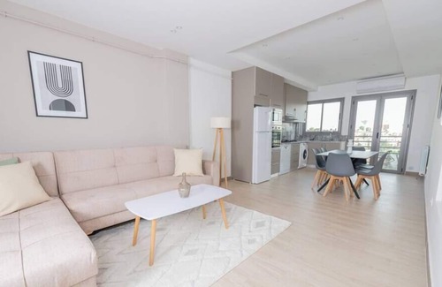 El Mouradia Apartamento | Appartement Radieux Au Golf