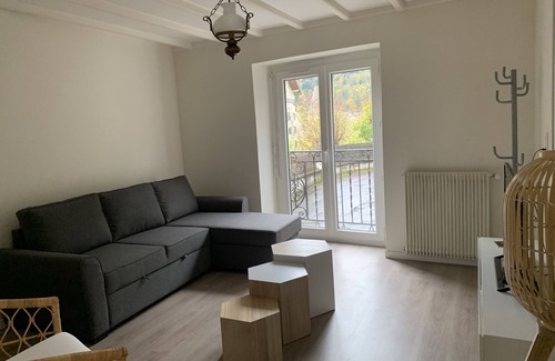 La Bourboule Apartamento | Appartement RDC 9 Personnes Wifi Proche Centre