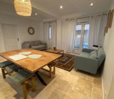 Centre Historique Apartamento | Appartement RDC avec cour privée - Narbonne Les Halles Centre Historique
