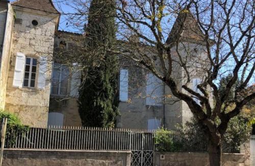 Nerac Apartamento | Appartement RDC et cour privée.