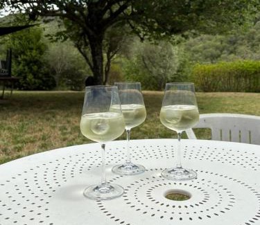 Bains de Guitera Apartamento | Appartement rez de jardin - Casa San Cesaru